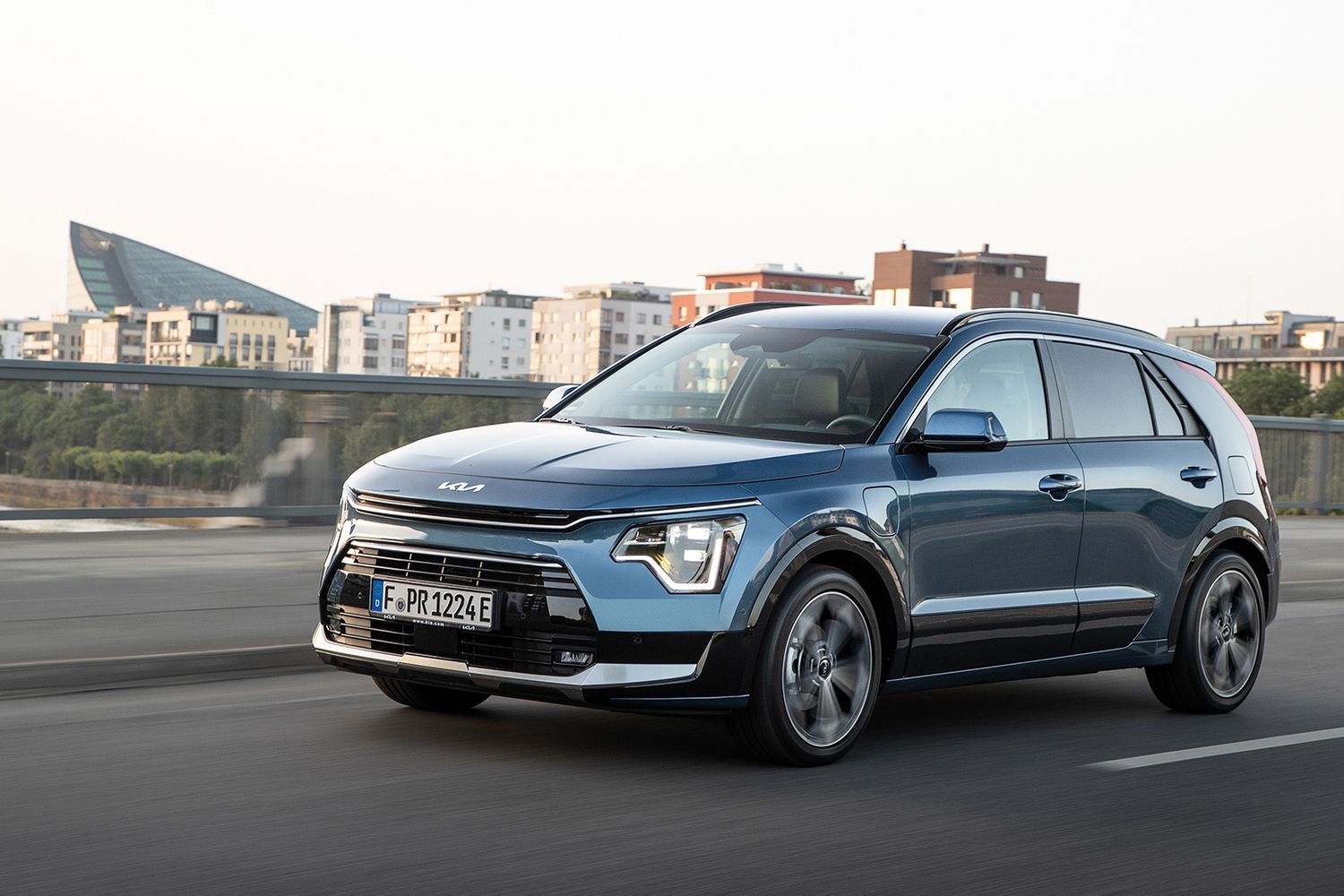 Kia Niro PHEV Review and Buyers Guide